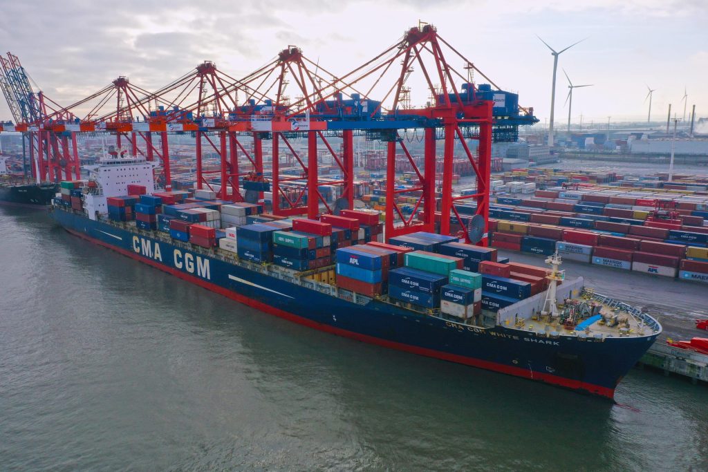 CMA CGM Điều Chỉnh Cước Phí và Phụ Phí Mùa Cao Điểm